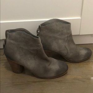 Nordstrom BP grey booties 7.5